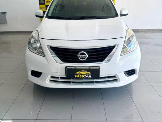 NISSAN VERSA 1.6 16V FLEX SV 4P MANUAL NISSAN VERSA 1.6 16V FLEX SV 4P MANUAL